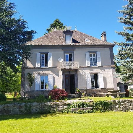 Domaine Les Pradets Bed & Breakfast La Bourboule ภายนอก รูปภาพ
